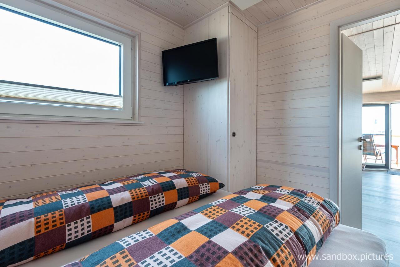 Hausboot Harmonie Hotel Stralsund Ngoại thất bức ảnh